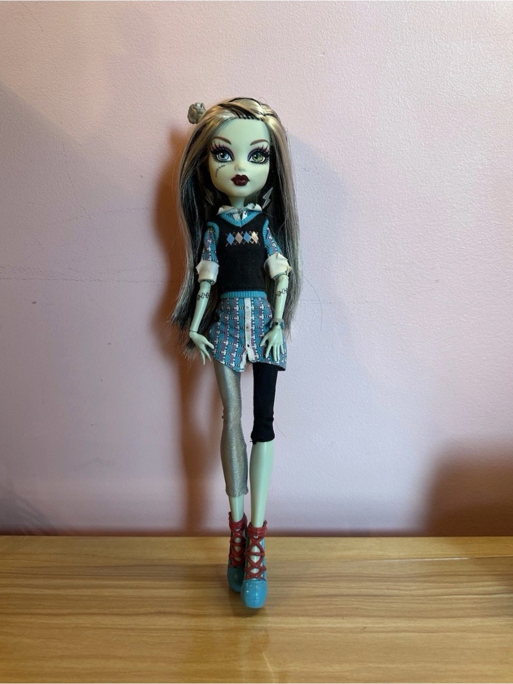 Monster High Doll Schools Out Wave 2 Frankie Stein Near Complete